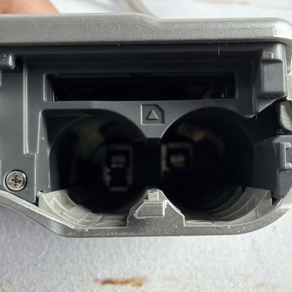 Sony Cyber-shot DSC-S2100 12.1MP Digital Camera Parts/Repair Won’t Power On - Picture 5 of 6